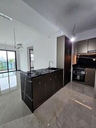 Slim Barracks Rise (D5), Condominium #637754961